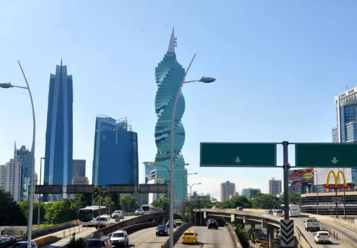 La Superintendencia de Bancos de Panamá apuesta a la recuperación económica y la estabilización de la empleomanía para los próximos meses. Foto:Pixabay