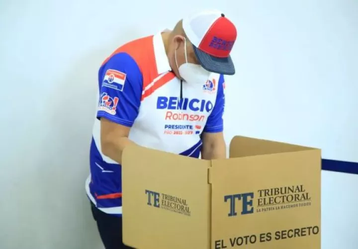 El diputado Benicio Robinson busca la reelección como presidente del PRD. Foto: Cortesía PRD