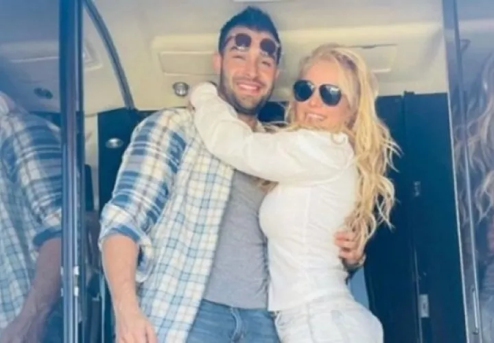 Britney Spears y Sam Asghari. Foto: Instagram