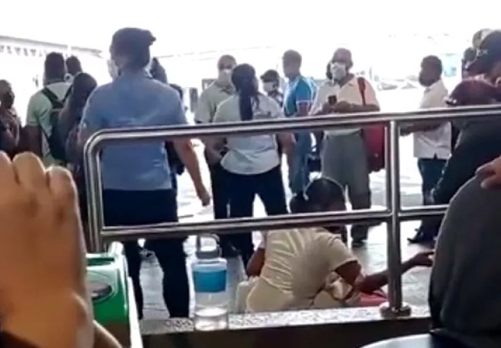 Molestia por alza ilegal del pasaje en Panamá Oeste. Foto: Cortesía