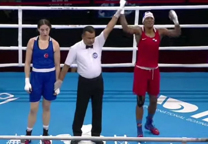 Atheyna Bylon (rojo) se impuso a Busra Isildar de Turquía. Foto: Fedebop.