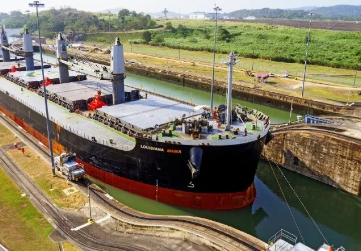 El Canal de Panamá mira positivamente las inversiones que se anuncia en cuanto puertos y el sector marítimo; espera se concreten. Pixabay. 