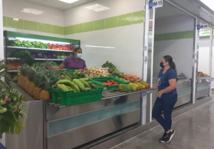 Los comerciantes precisan que requieren de mayor publicidad. Foto. Thays Domínguez
