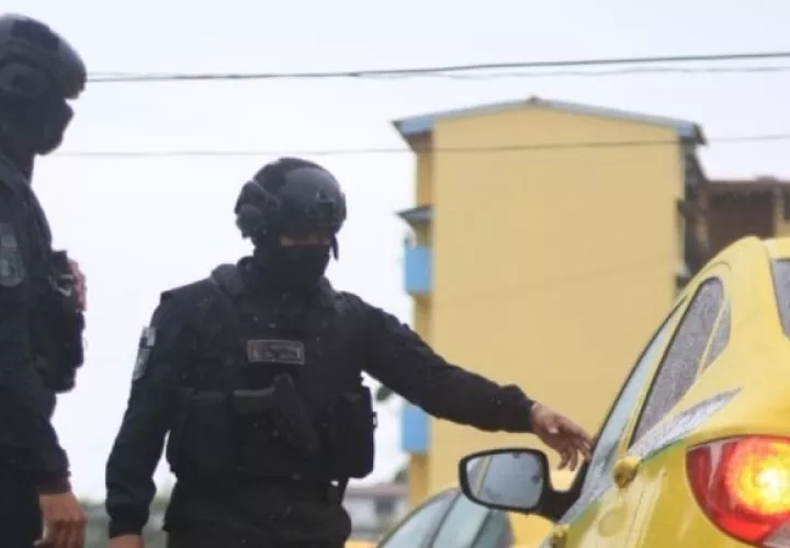 Buscan saca de circulación a personas requeridas por las autoridades por diversos delitos.