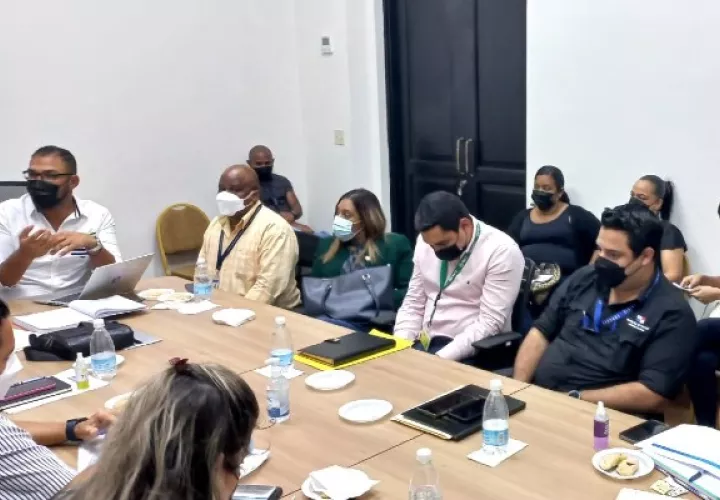 Por medio de este programa se pretende tener un banco de datos con la información sobre la preparación académica y profesional de los desempleados colonenses. Foto. Cortesia Gobernación de Colón