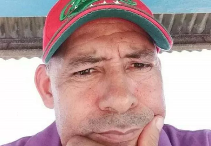 Daniel Antonio Chavarría es seguridad en  un hotel de playa en Alanje. Foto: José Vásquez