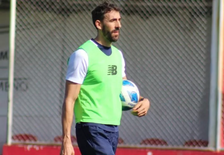 David Dóniga, técnico de la Sub-21 que estará en Toulon, Francia. Foto: Fepafut