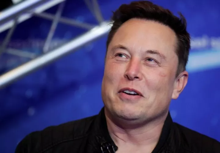 El pasado 28 de marzo, la junta directiva de Twitter aceptó la oferta de adquisición por parte de Musk por 44,000 millones de dólares. Foto: EFE