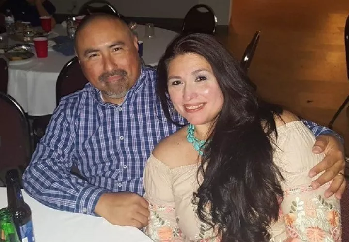 Joe García y la maestra Irma antes de que la tragedia golpeara a su puerta. Foto: Cortesía