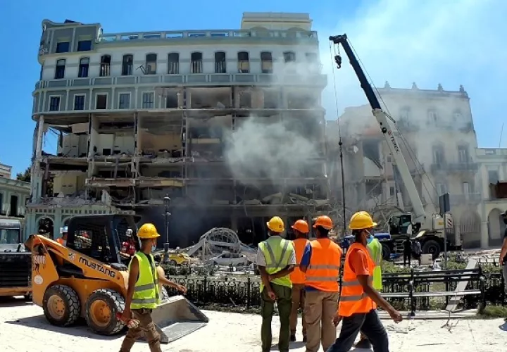 Tragedia en hotel de lujo del centro de La Habana. Foto: EFE