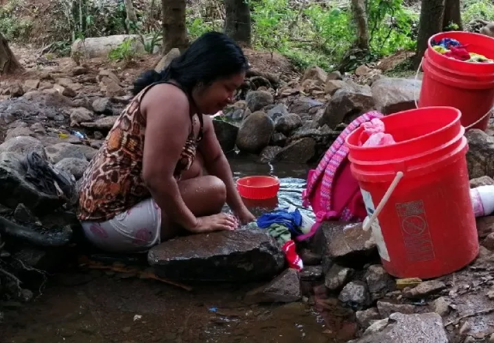 El suministro de agua es crítico en algunos sectores de Arraiján y La Chorrera. Foto: Eric A. Montenegro