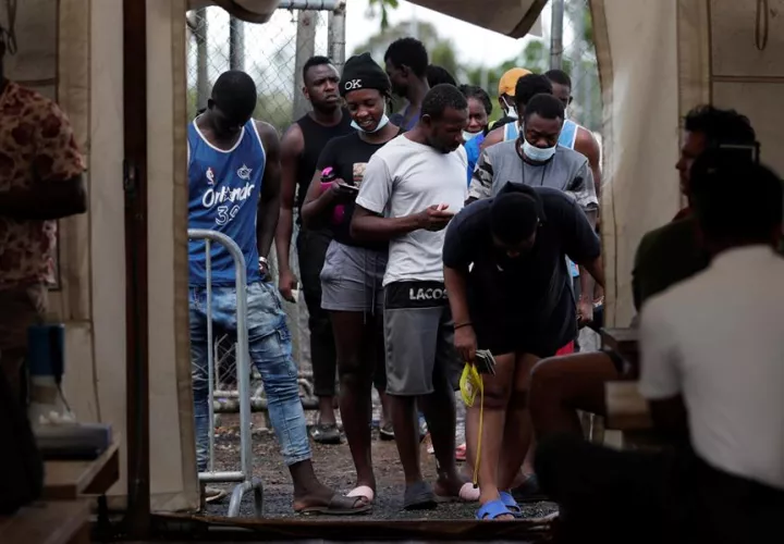 Cerca de 19,000 migrantes irregulares que viajan hacia Norteamérica han llegado a Panamá.