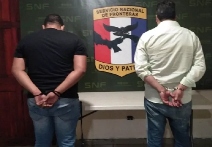 Dos detenidos están vinculados al tráfico ilegal de migrantes. Foto: Mayra Madrid
