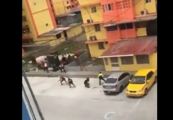 Enfrentamientos en Colón, Policías heridos, Foto: Redes