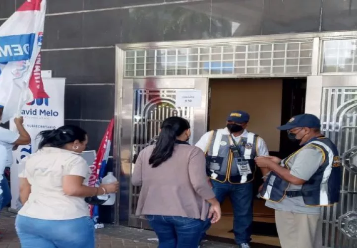 Los delegados una vez se vayan acreditando podrán votar de inmediato para escoger al nuevo CEN del PRD. Foto: Grupo Epasa