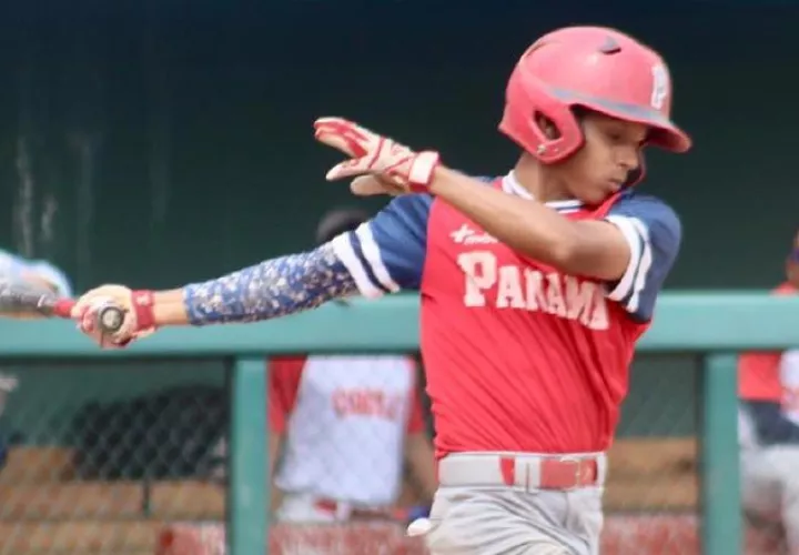 Luis Rivera es uno de los jardineros del equipo panameño. Foto: Fedebeis