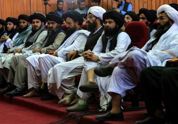 Talibanes hacen sentir su poder sobre mujeres y niñas en Afganistán. Foto: EFEEFE