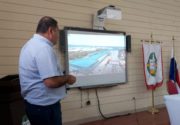 Existe una quinta propuesta del sector privado, de construirla en el corredor de Colón. Foto:  Diomedes Sánchez 