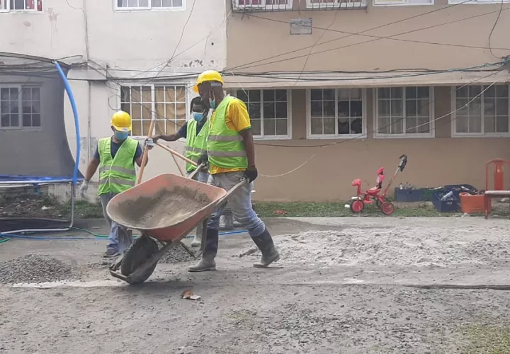 Las actividades económicas que más empleos generan, se están recuperando, pero lentamente. Foto: Cortesía
