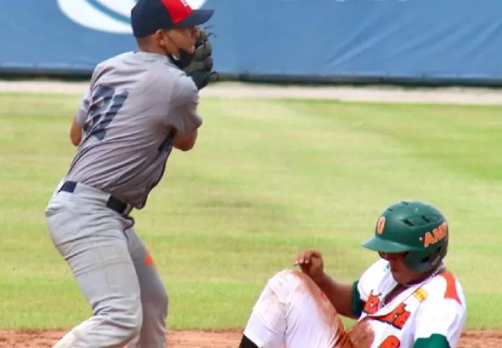 Herrera ganó su quinto partido. Occidente venció a Panamá U18. Foto: Fedebeis