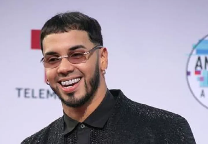 Anuel AA tiene un hijo, Pablo Anuel. Foto: EFE