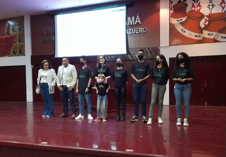 Para trabajar en la prevención de los intentos suicidas, el hospital Anita Moreno desarrolla la campaña #estudecisión. Foto: Minsa