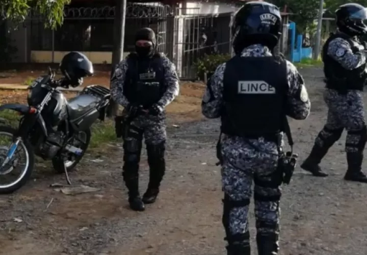 Tras el hecho, la Policía Nacional realizó una serie de operativos en el área para ubicar a los presuntos responsables de este hecho de sangre. Foto. Mayra Madrid