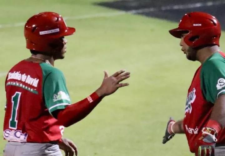 Chiriquí recibe hoy en el estadio Kenny Serracín de David a Coclé. Foto:Fedebis