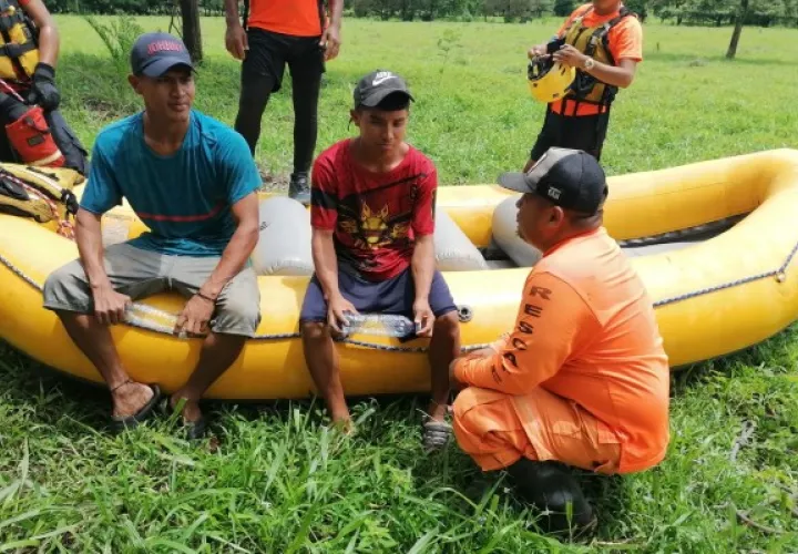 El rescate se llevó a cabo en el río Fonseca, próximo a la desembocadura de quebrada Hacha, en la comunidad de Jazmín, en el distrito de San Lorenzo Chiriquí.