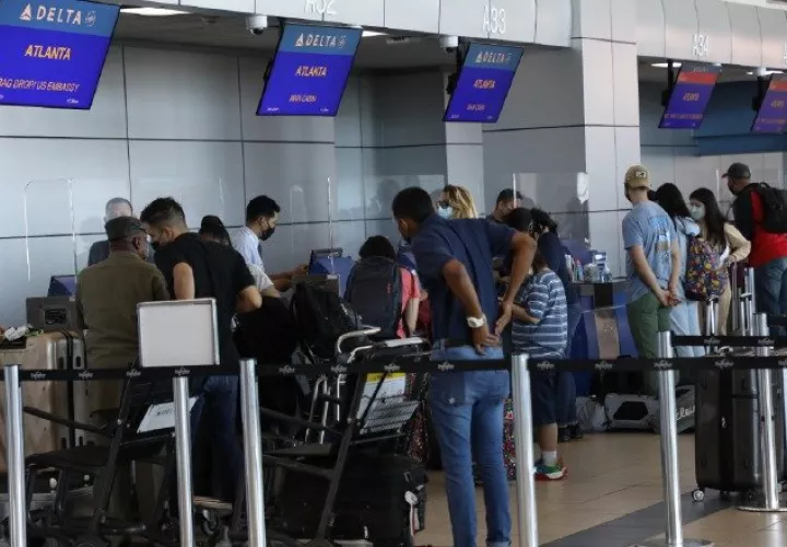 La aviación a nivel mundial se redujo a niveles no vistos en décadas, resultado de los cierres completos en varios países, incluyendo Panamá y Colombia, indicó Heilbron. Foto: Cortesía