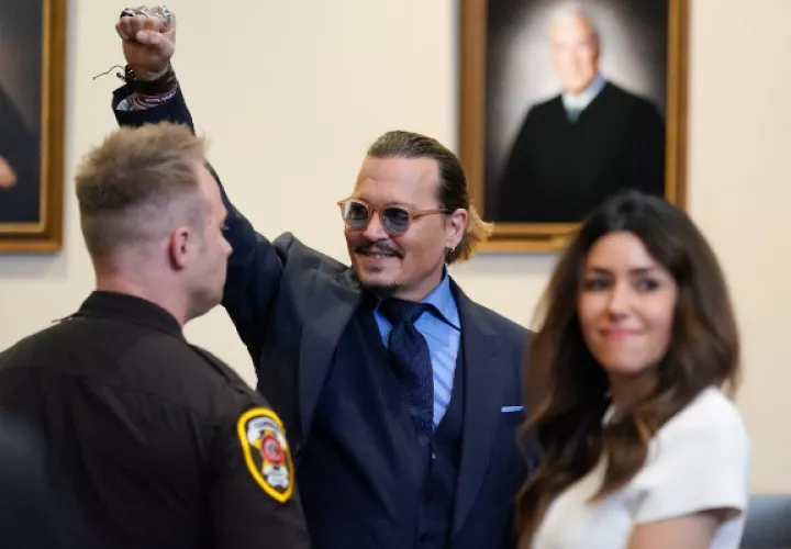 Johnny Depp al término de la sexta semana del juicio por difamación. Foto: EFE