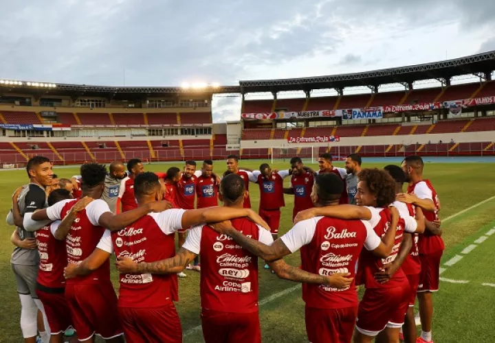 Jugadores de Panamá en los entrenamientos en el Rommel Fernández. Foto: Fepafut