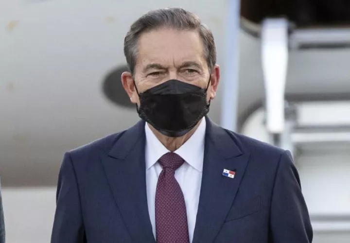 Doctores consideraron oportuno hacer una aspiración y biopsia de la médula ósea al presidente Laurentino Cortizo. Foto:Cortesía