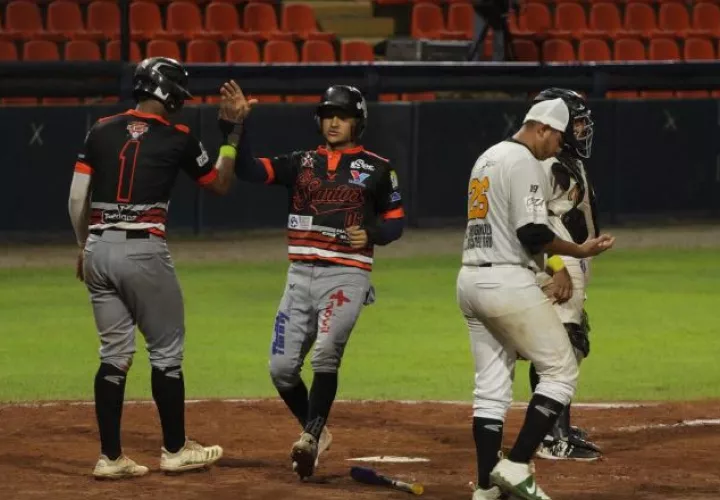Los Santos perdió ante Bocas del Toro, pero avanzó a la siguiente ronda. Foto: Fedebeis