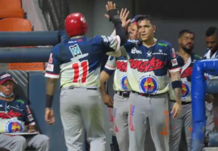 Panamá Metro clasificó a la gran final del béisbol mayor. Foto: Fedebeis