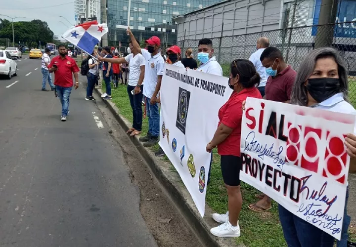 El proyecto se había convertido en una aspiración para el sector transportista, que realizó manifestaciones para que fuera sancionado. Foto: Francisco Paz
