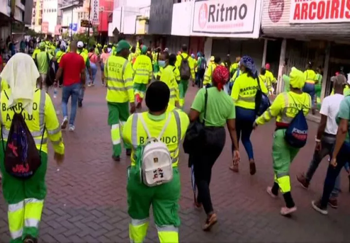 Los trabajadores de la Autoridad de Aseo decretaron el pasado viernes 10 de junio una huelga. Foto: Grupo Epasa