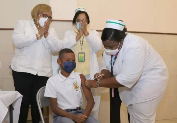 Tienen el reto de colocar 50 mil dosis en un período de dos semanas. Foto: Minsa