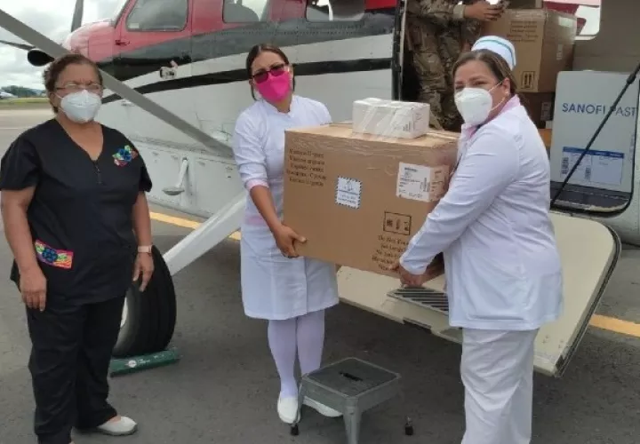 El Programa Ampliado de Inmunización (PAI) recibió un nuevo lote con 250 mil 700 dosis de la vacuna Pfizer. Foto: Cortesía