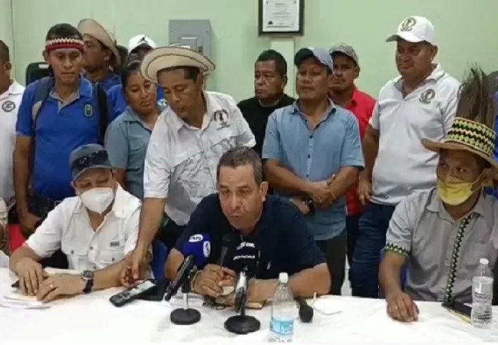 Anadepo también le solicitó a la Defensoría del Pueblo que la mesa de diálogo sea transmitida en vivo para que toda la ciudadanía vea lo que se discute. Foto. Melquiades Vásquez