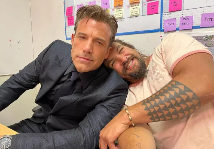 Ben Affleck y Jason Momoa en los estudios de Warner Bros. Foto: Instagram / @prideofgypsies