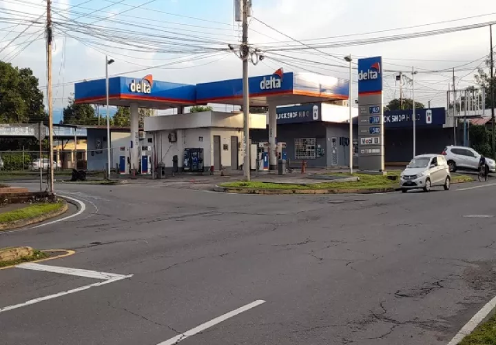 Debido a los cierres de la vía Interamericana no se ha podido realizar la logística, impidiendo abastecer las estaciones de combustible. Foto. José Vásquez