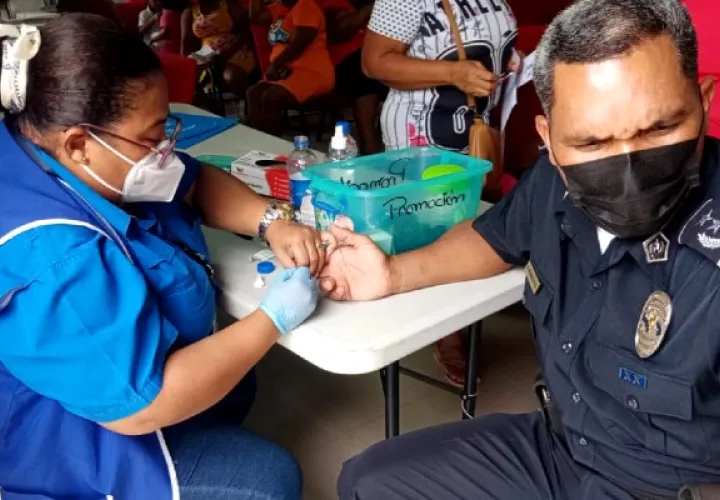 En la jornada se brindaron servicios de promoción de la salud, enfermería, medicina general y nutrición. Foto / Diómedes Sánchez.