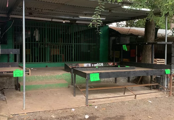 La mayoría de los arrendatarios que han cerrado sus puertas son los que venden al por mayor. Foto: Eric A. Montenegro