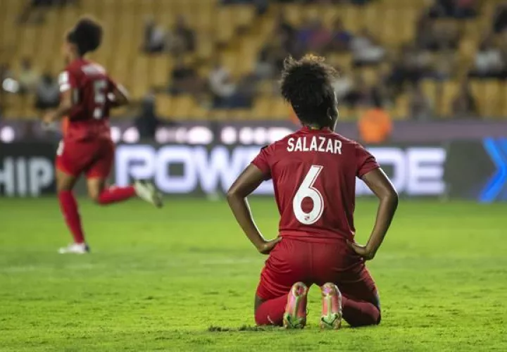 Selección femenina de fútbol.