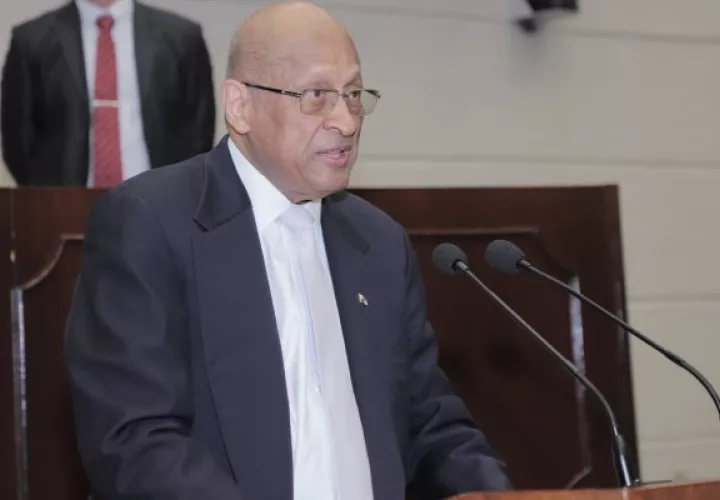 Ministro Héctor Alexander presentó proyecto de presupuesto para el 2023. Foto: Cortesía 