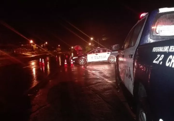 Personal de Accidentología del Ministerio Público (MP) se presentó al sitio del accidente. Foto: Eric A. Montenegro