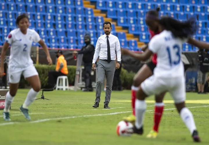 Ignacio 'Nacho' Quintana, técnico de Panamá en el partido ante las trinitenses. Foto:EFE