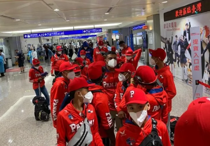 Panamá U12, a su llegada a Taiwán. Foto: Fedebeis