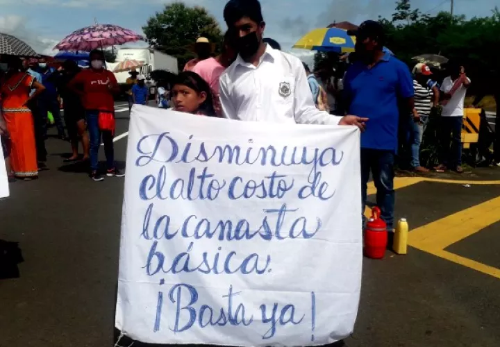 Grupos organizados protestan contra el alto costo de la vida, el desempleo y la corrupción. Foto: Cortesía